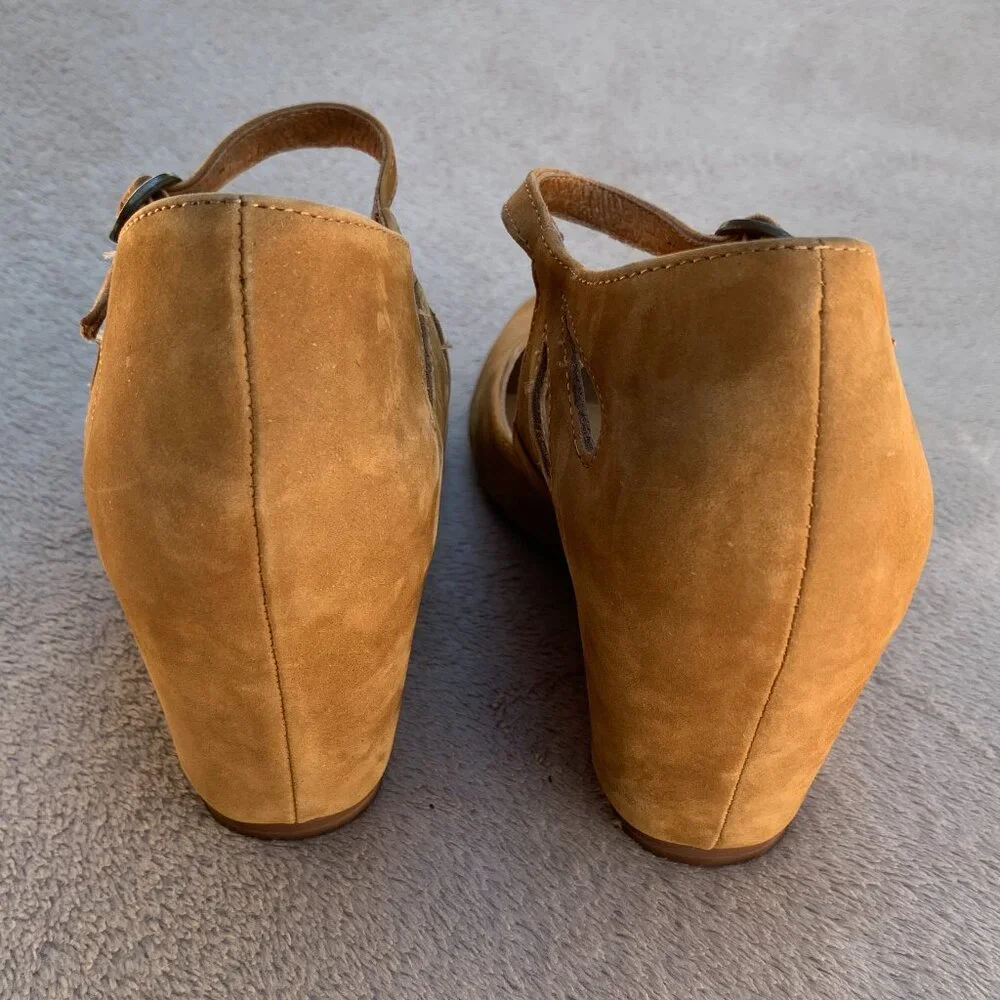 Jeffrey Campbell Regina Hanava Suede Peep Toe Hidden Wedges Sz8